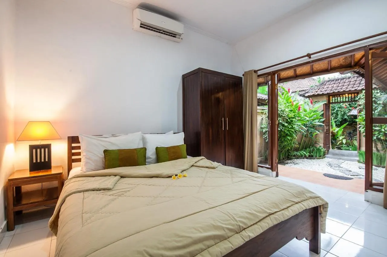 Surya Mas Villa Legian Indonézia