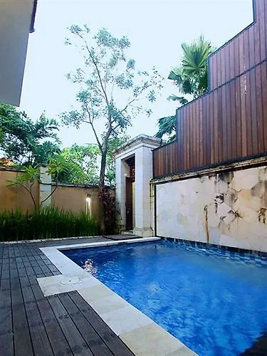 Surya Mas Villa Legian Indonesien